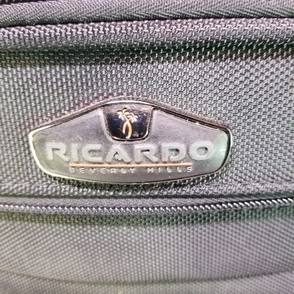 Ricardo Beverly Hills Carry-on Black Nylon Laptop Travel Bag - Picture 7 of 9